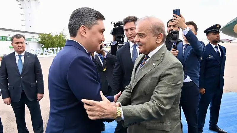 Пәкістан Премьер-министрі Астанаға келді