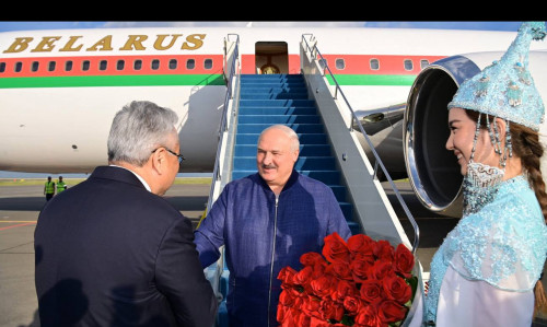 Беларусь Президенті  ШЫҰ саммитіне қатысу үшін Астанаға келді