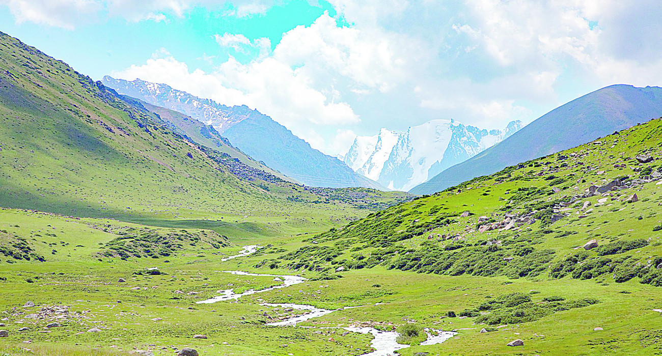 Үлкен әйелдермен әдемі орыс секс