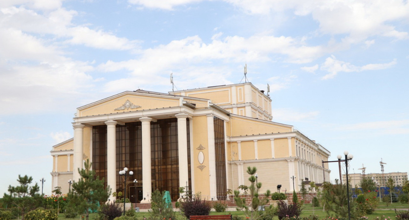 Порно жыпылықтайды