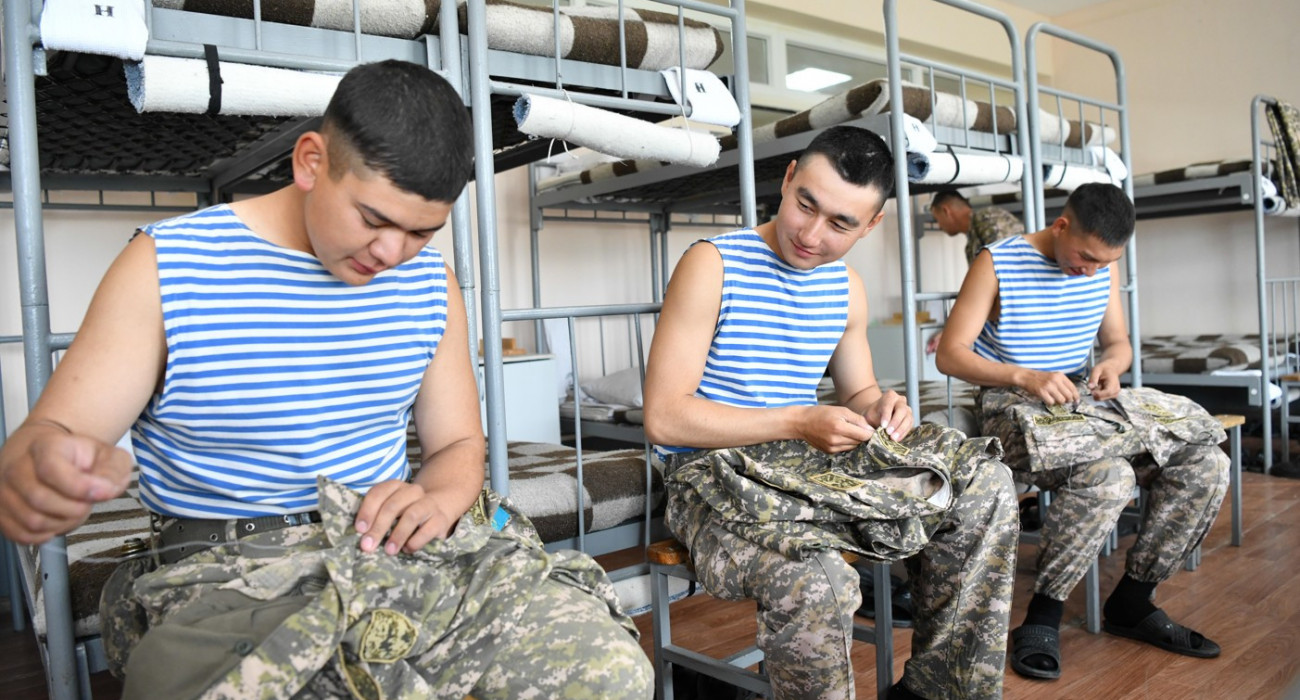 Витебскідегі бір түндік кездесу Бойжеткен қыздың көңілінен шығып, порноға түсті.