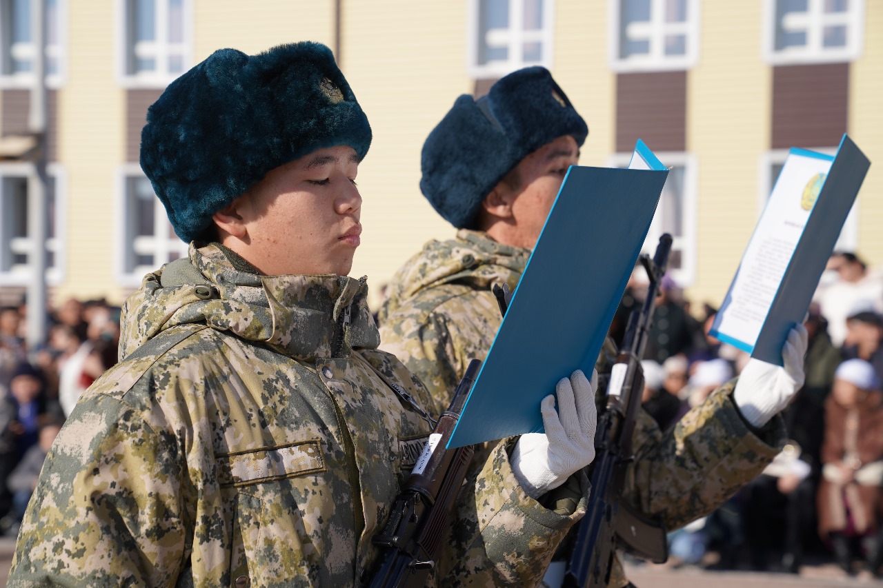 Сарбаздар ант қабылдады