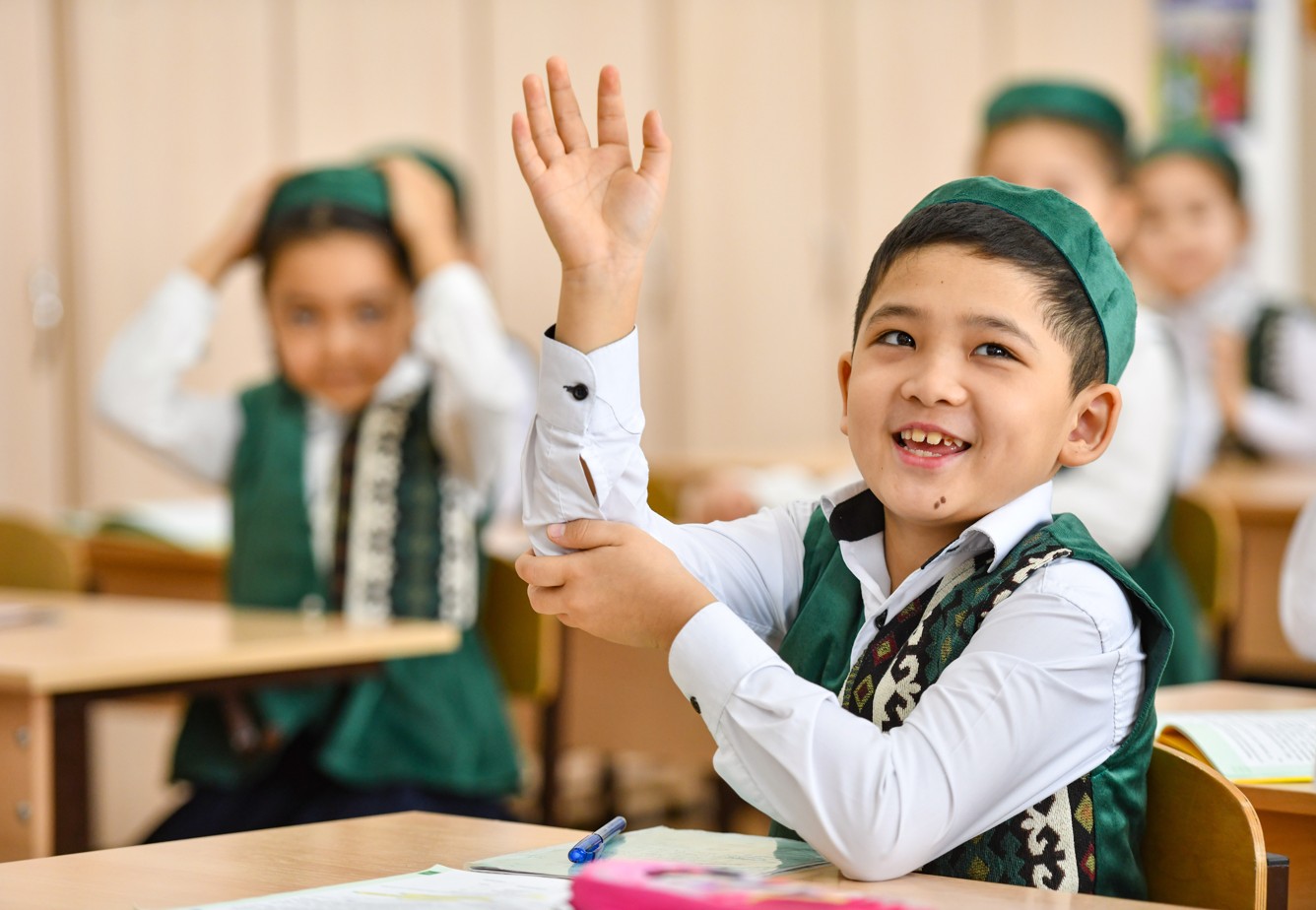 Порно видеодағы қазақ қыздары Олар боялған ауызға сұқылады