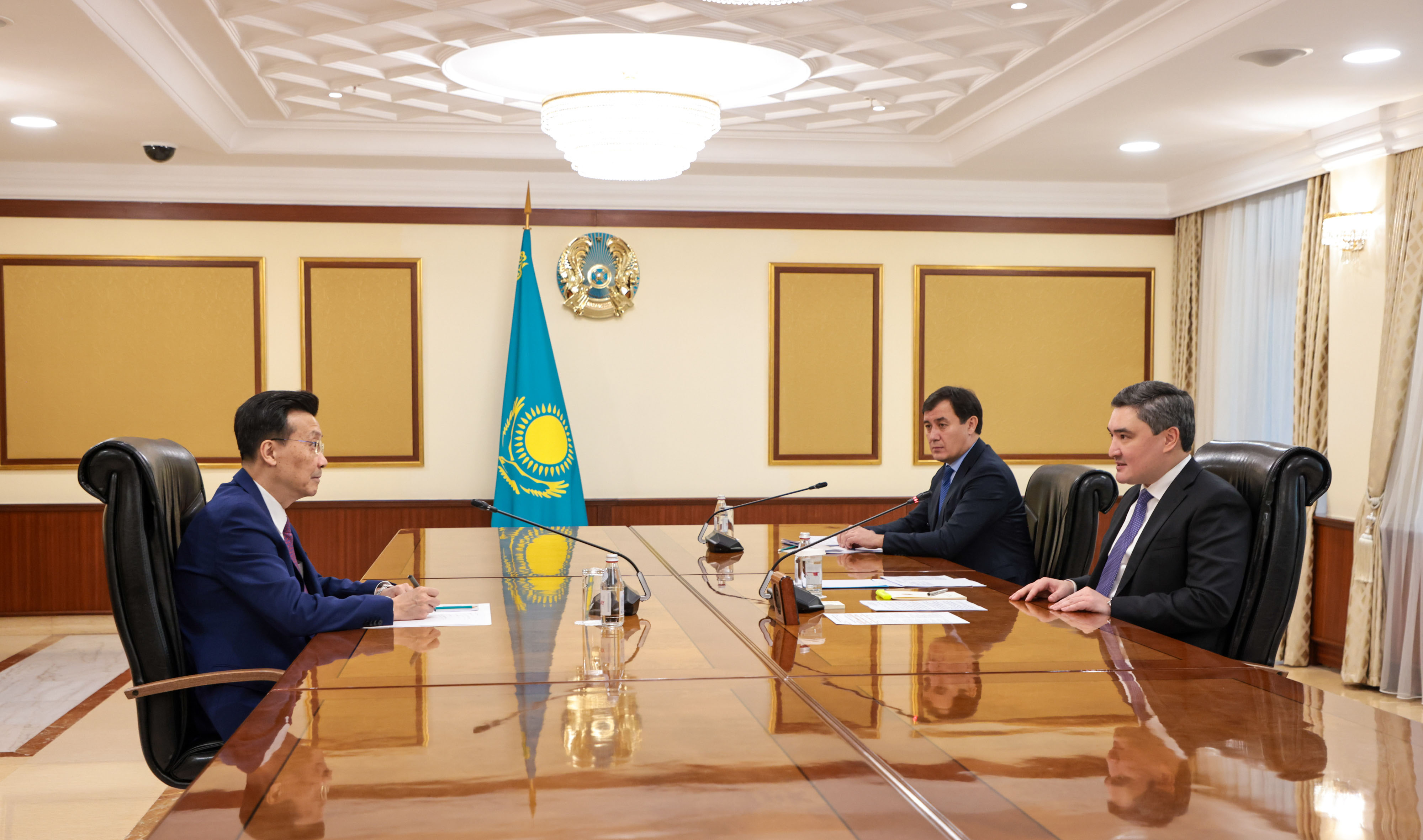 Экономикалық әріптестік нығая береді