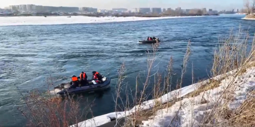 Семейде Ертіс өзеніне батқан көлік табылды