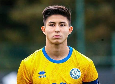 Футболшы Дастан Сәтпаев «Челсиге» ауысады