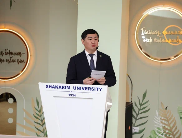 Жасампаздық жолымен