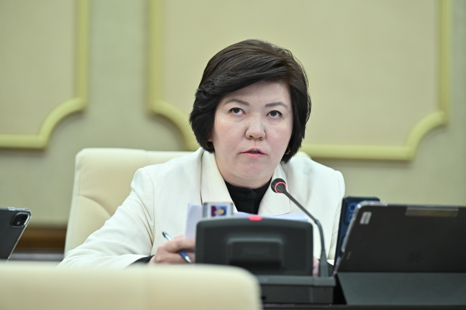 Балаларды мектептен бастап кәсіпке баулу керек – депутат