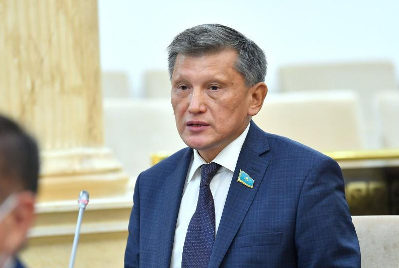 Белбеуді бууға бел керек, шешімді қабылдауға ер керек - Нұртөре Жүсіп