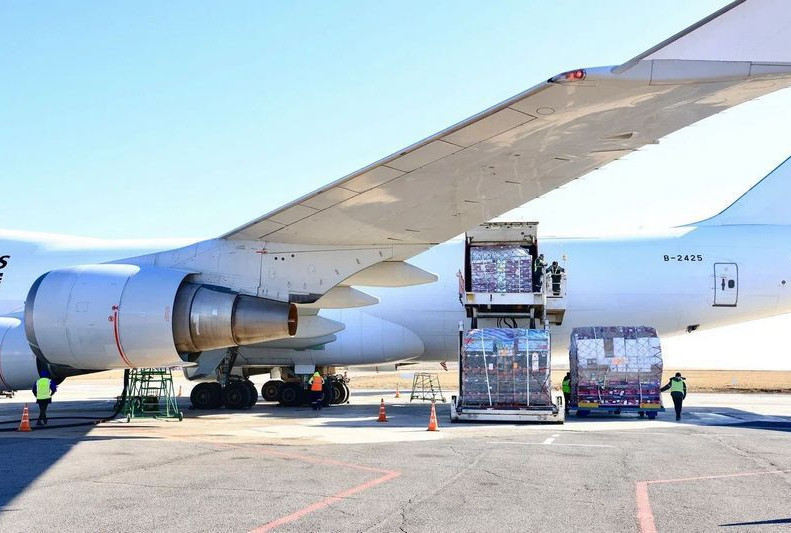 Президент бәсекеге қабілетті халықаралық әуе хабын құруды міндеттеді