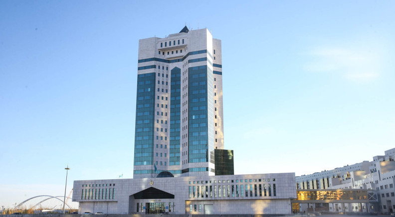 Үкіметтің кеңейтілген отырысында кімдер баяндама жасайды