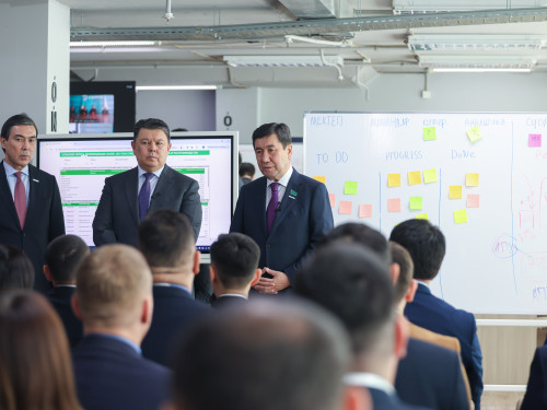 «Әкімдер мектебінде» оқу басталды