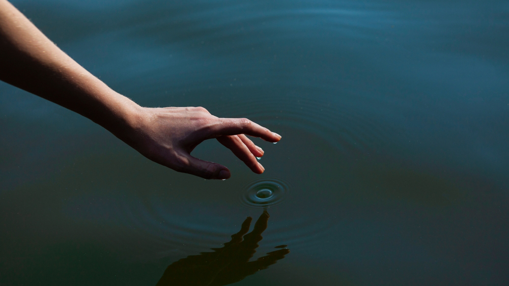 Ғалам ғажаптары: Суға батпайтын адам