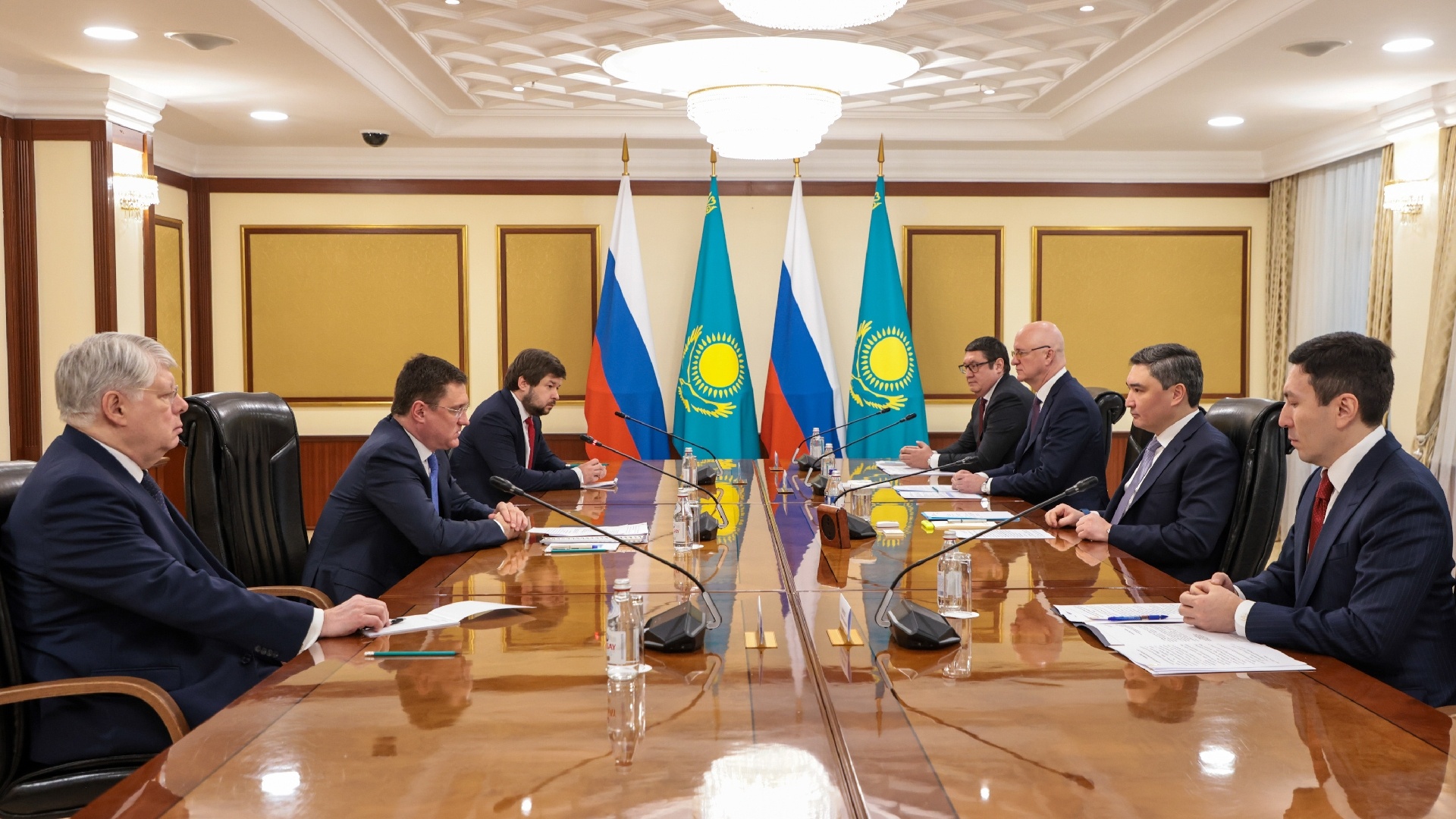 Байыпты байланыс