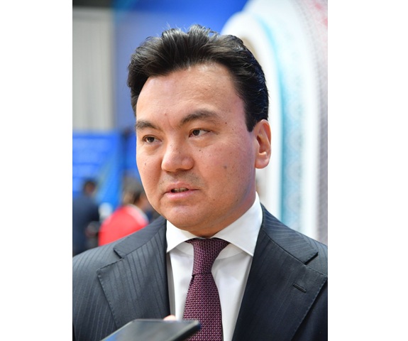 Мемлекеттік тіл ғылым тіліне айналуы керек