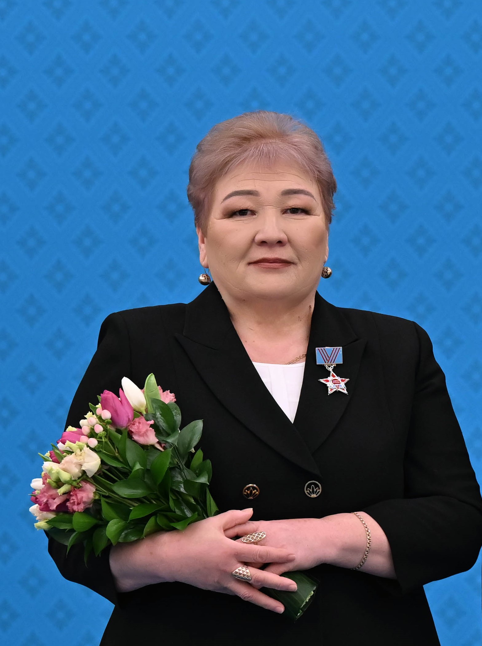 Кранды шырқ үйірген келіншек