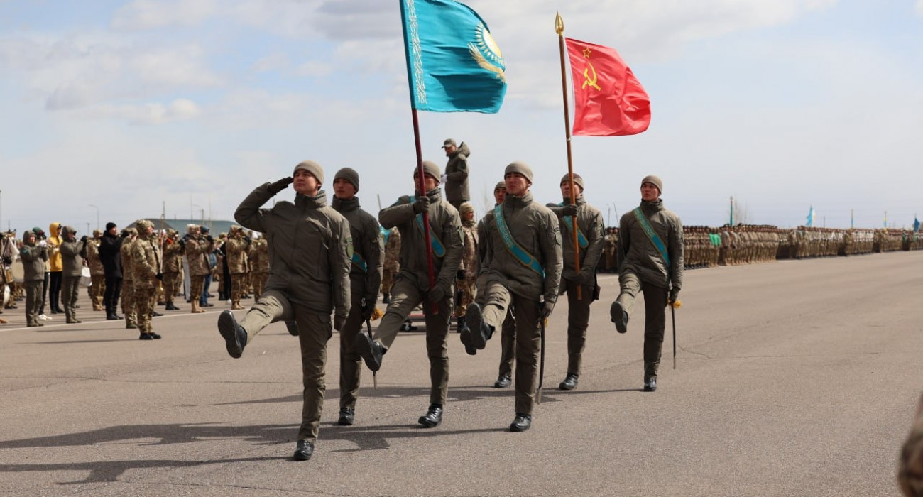 Жалаңаш аналар