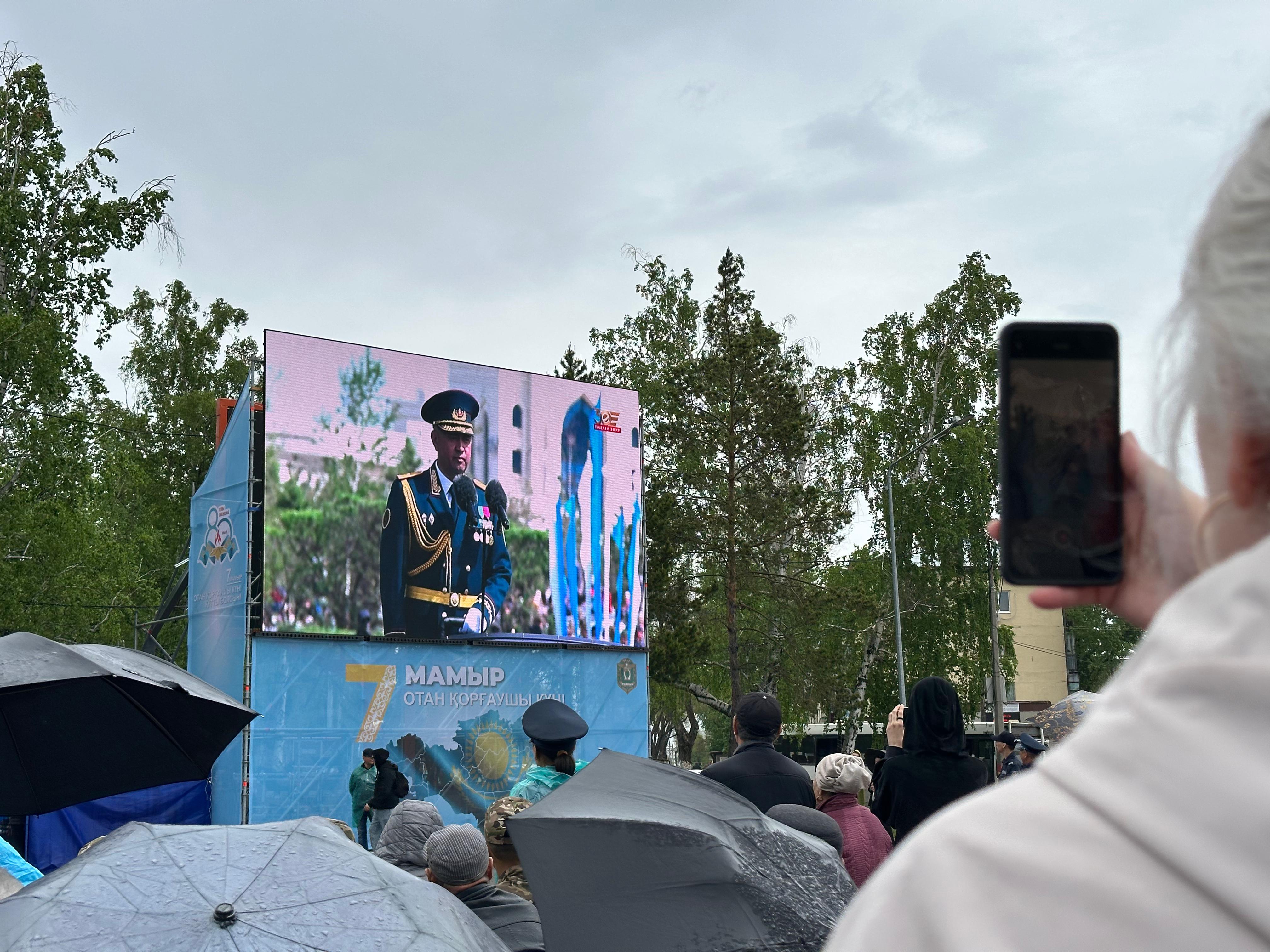 Әскери шеруді Қостанай тұрғындары да тамашалады