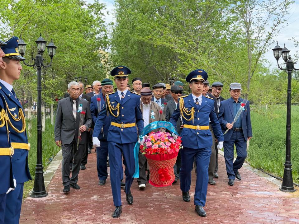 Бейнеуде майдангерлер ұрпақтары бабалар ерлігіне тағзым етті