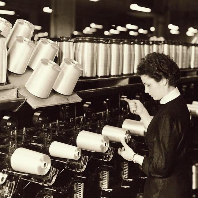 Сүттен тігілген киім