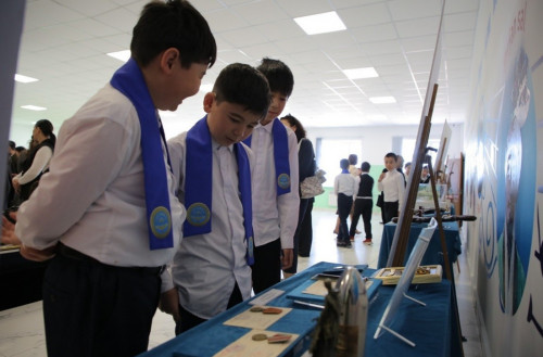 Аталар дәстүріне адалдық