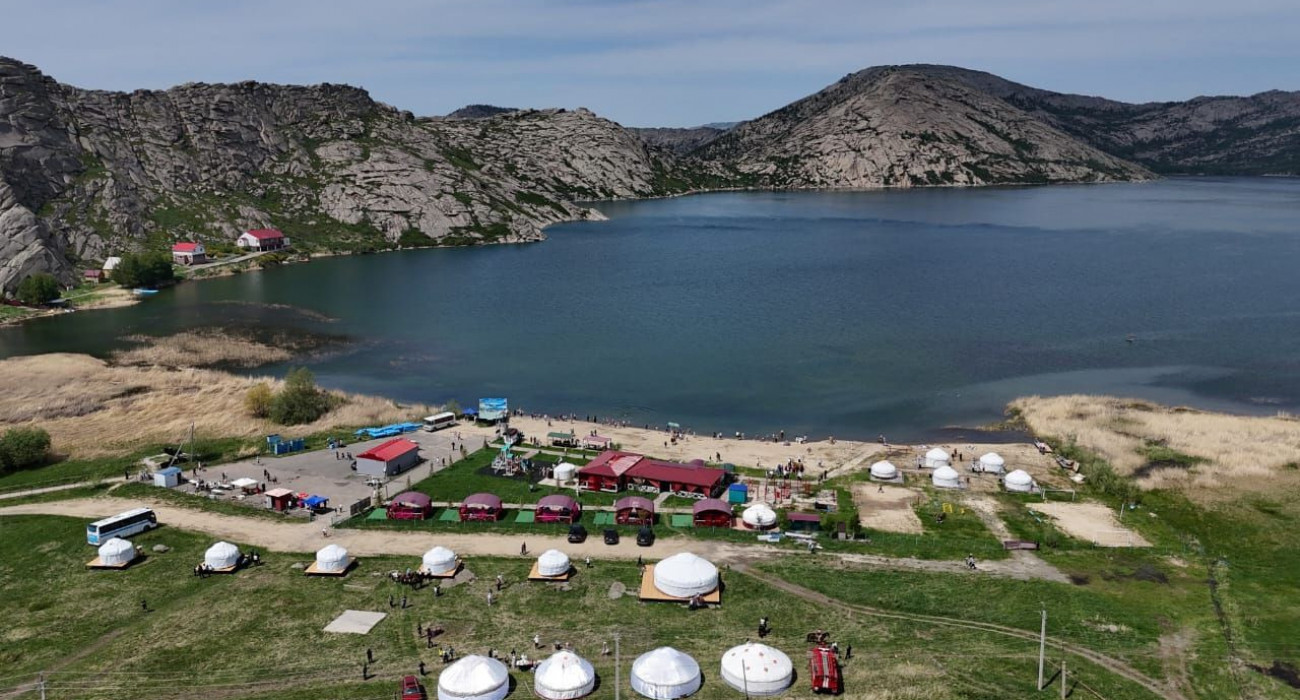 Милф аяқтары