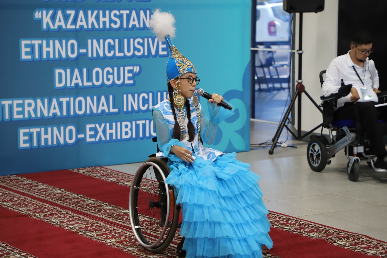 Өнерде жоқ шекара