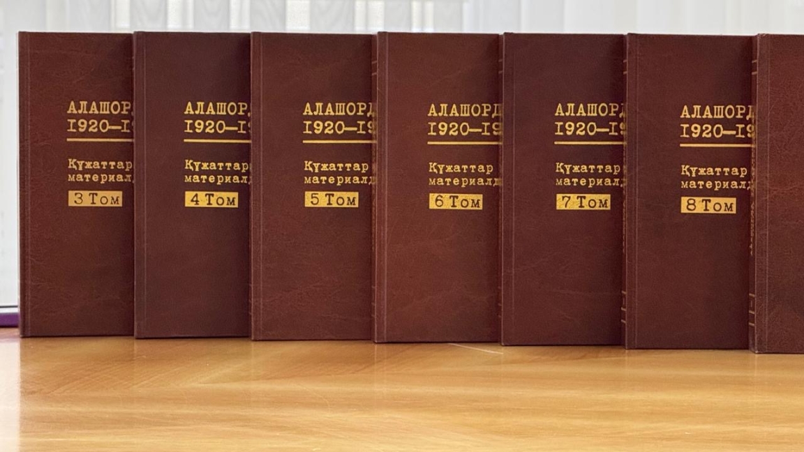 Әдемі әйел махаббаты қос оргазммен аяқталды