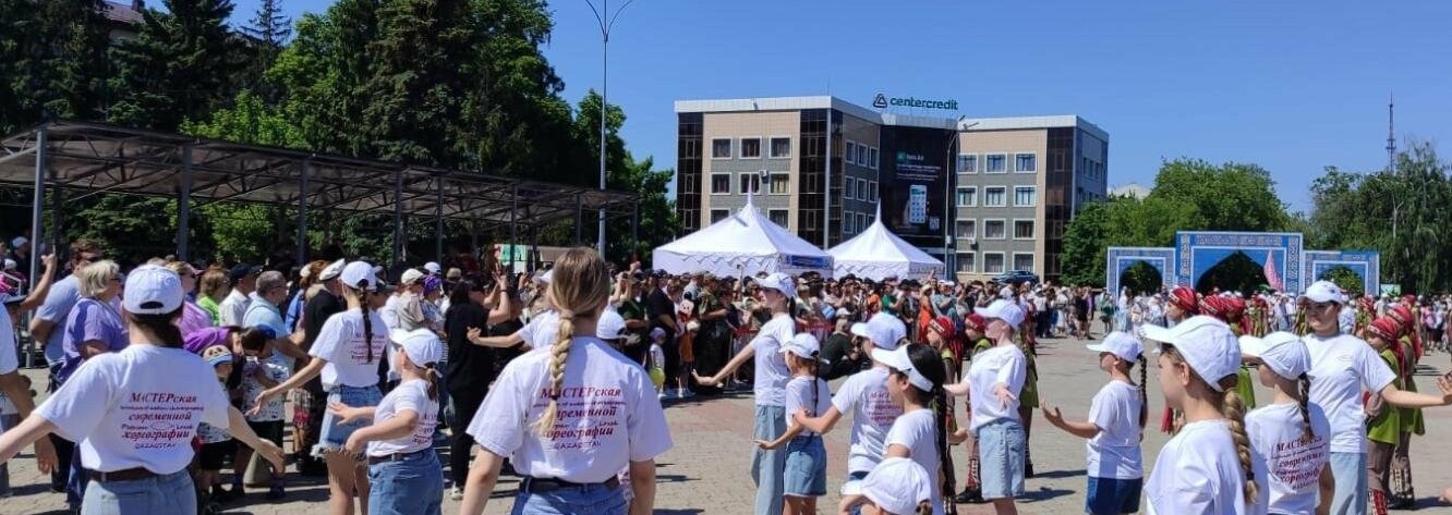 Балаларды жақсыға баулу - қоғам міндеті