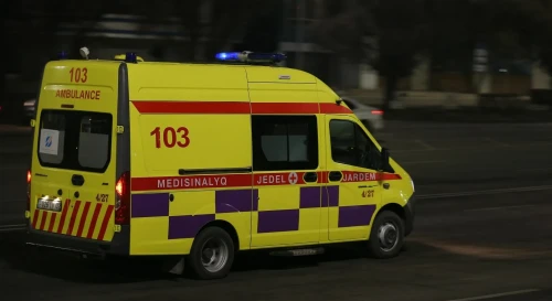 Жетісуда жедел-жәрдем көлігі аударылды