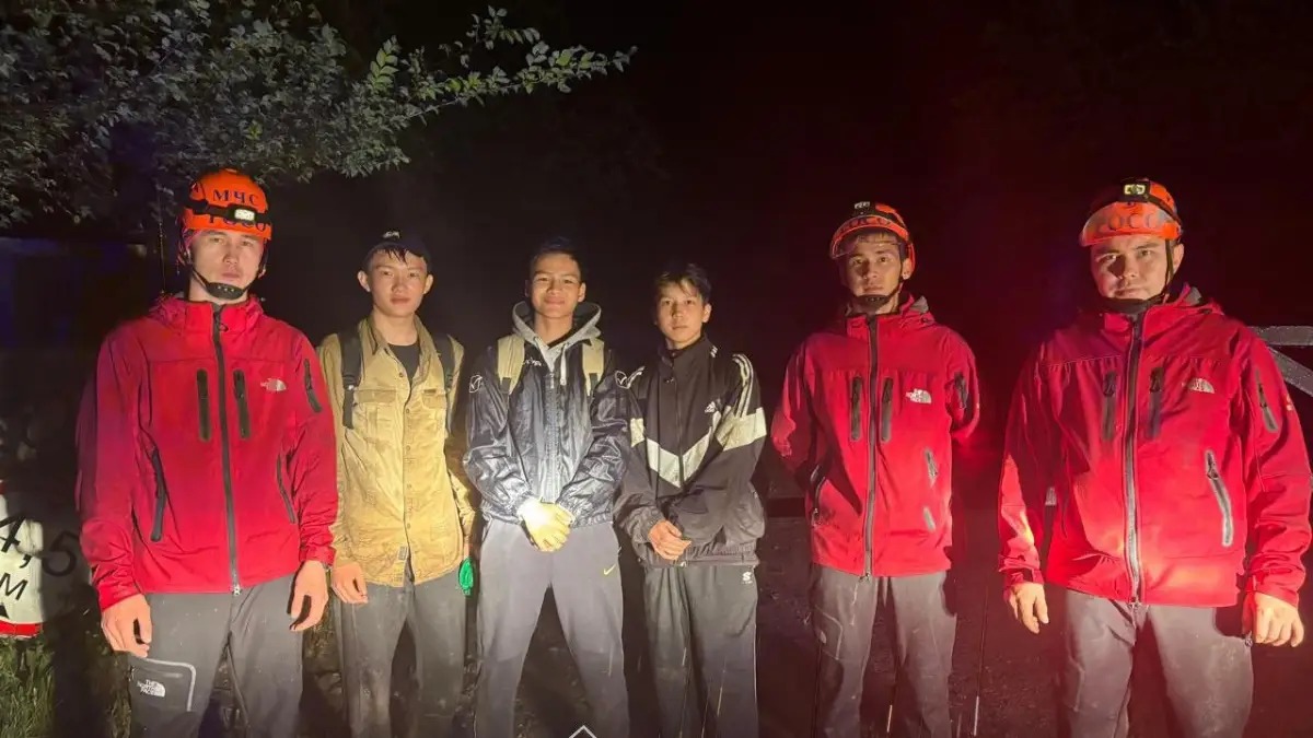 Алматыда Көкжайлау шатқалына шыққан жасөспірімдер адасып кетті