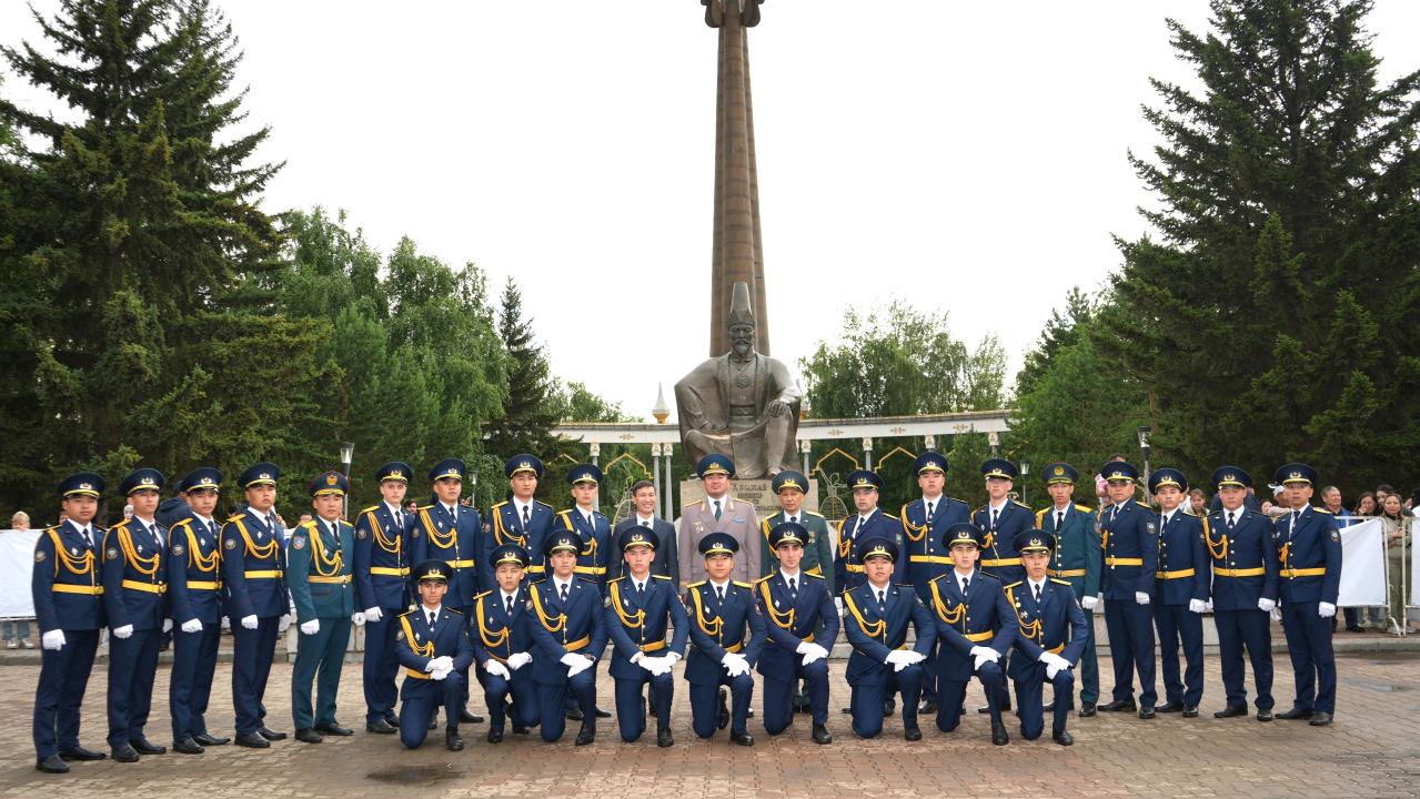 145 жас офицер Қазақстан ТЖМ қатарын толықтырды