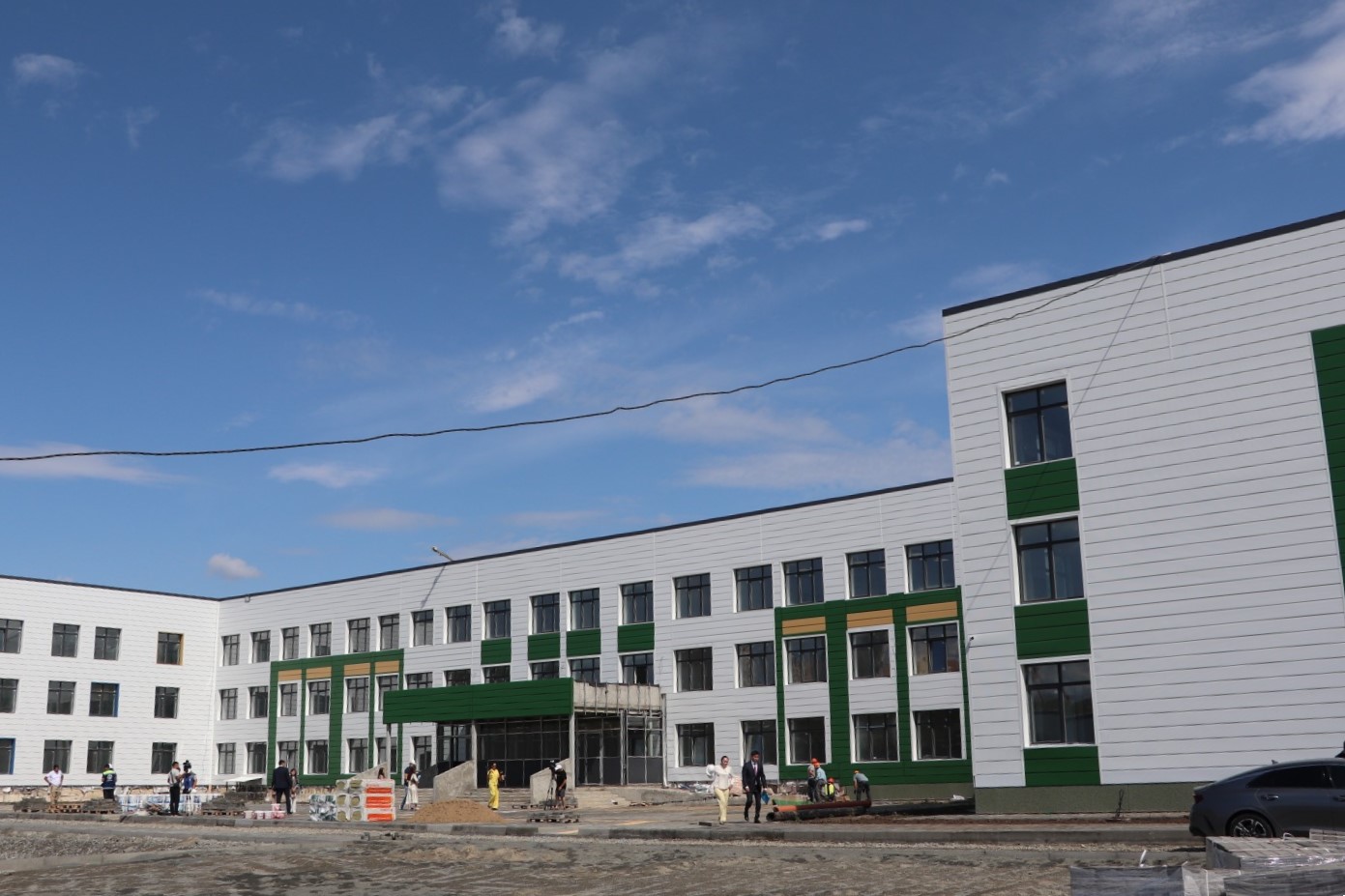 Өскеменде заманауи мектеп салынып жатыр