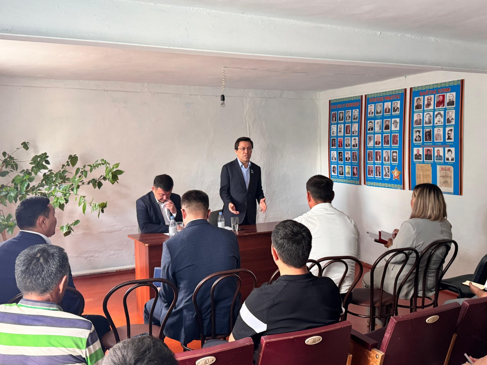 Мәжіліс депутаты Жарма ауданының тұрғындарымен кездесті