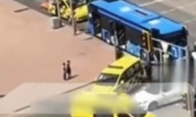 Астанада жолаушылар автобусы апатқа ұшырады