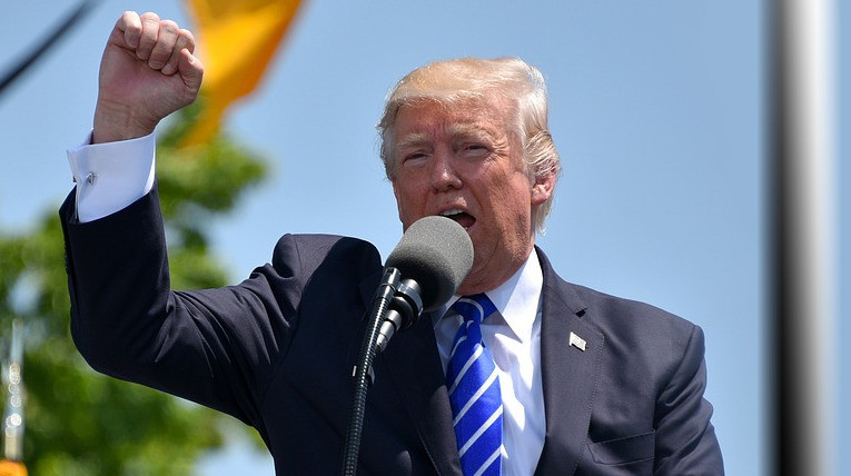 БРИКС-ті қолдайтын елдерге қосымша 10% тариф енгізіледі