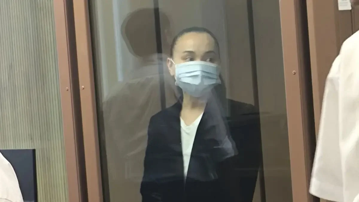 Судья Перизат Қайратқа қатысты процесс неге ішінара жабық өтетінін түсіндірді