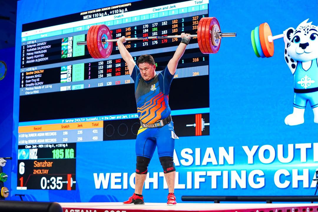 Матвей Макрушин Азия чемпионатында күміс медаль жеңіп алды