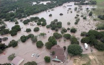 Техастағы су тасқыны салдарынан 100-ден астам адам қаза тапты