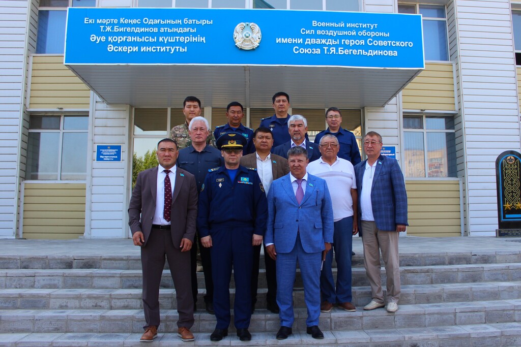 Әскери білімге – елдік көзқарас