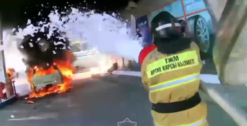 Ақтөбедегі автогаз бекетінде көлік өртеніп кетті