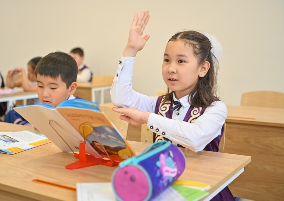 Оқулықтарды аудармайық, жазайық