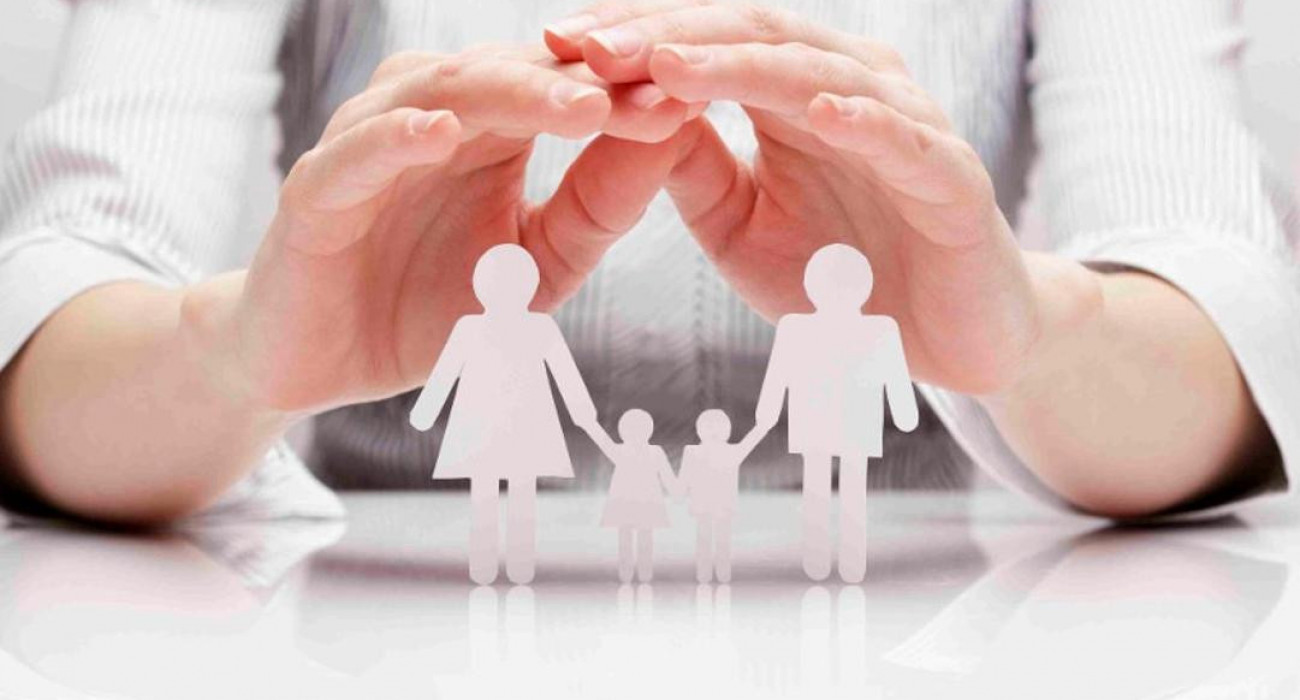 Медбике ернімен науқастың жыныс мүшесін жалайды