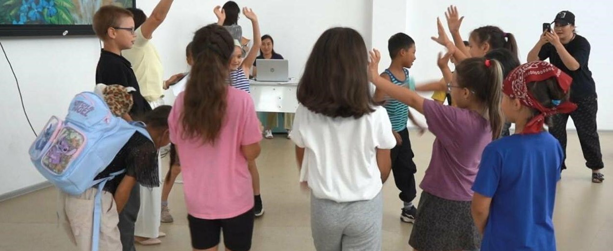 Талаптыға бағыт береді