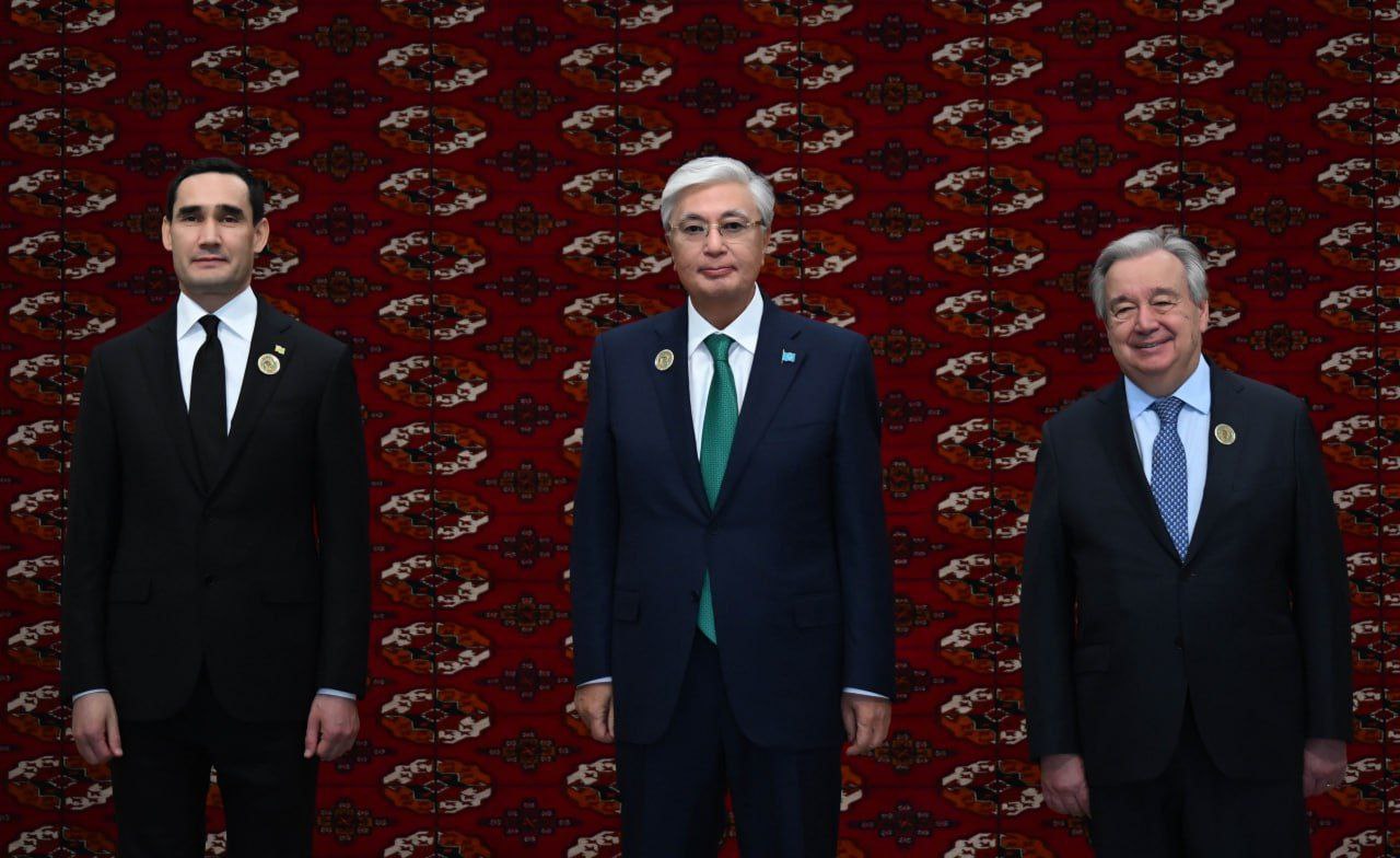 Президент «Аваза» спорт кешеніне барды