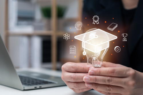 Тоқаев білім беру процесіне цифрлық технологияларды жедел енгізуді тапсырды