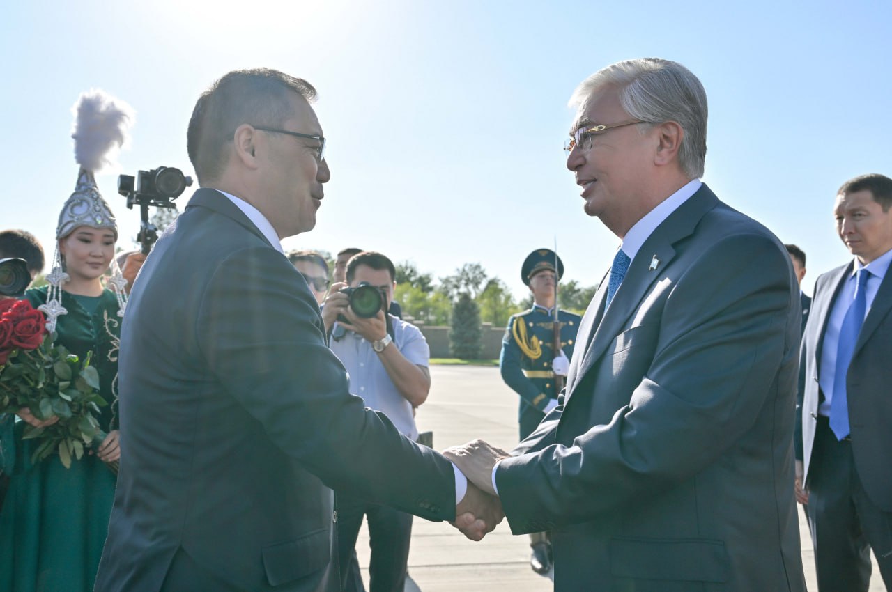 Президент Қырғыз Республикасына ресми сапармен барды  