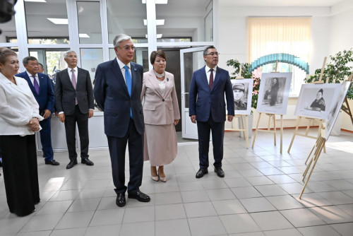 Мемлекет басшысы Кемел Тоқаев атындағы мектеп-гимназияға барды