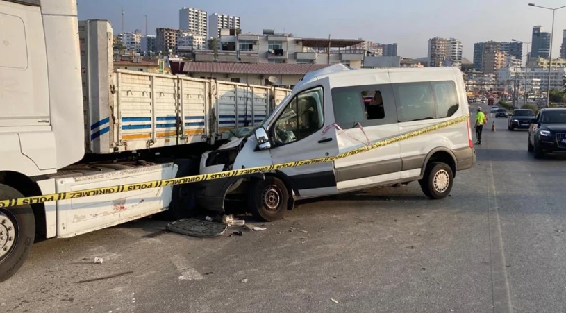 Түркияда оқушылар мінген автобус апатқа ұшырады