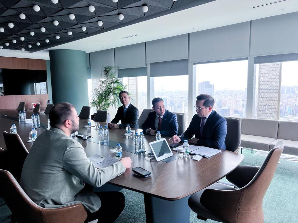 100 студент пен 50 дәрігер Түркияда тегін тағылымдамадан өтеді